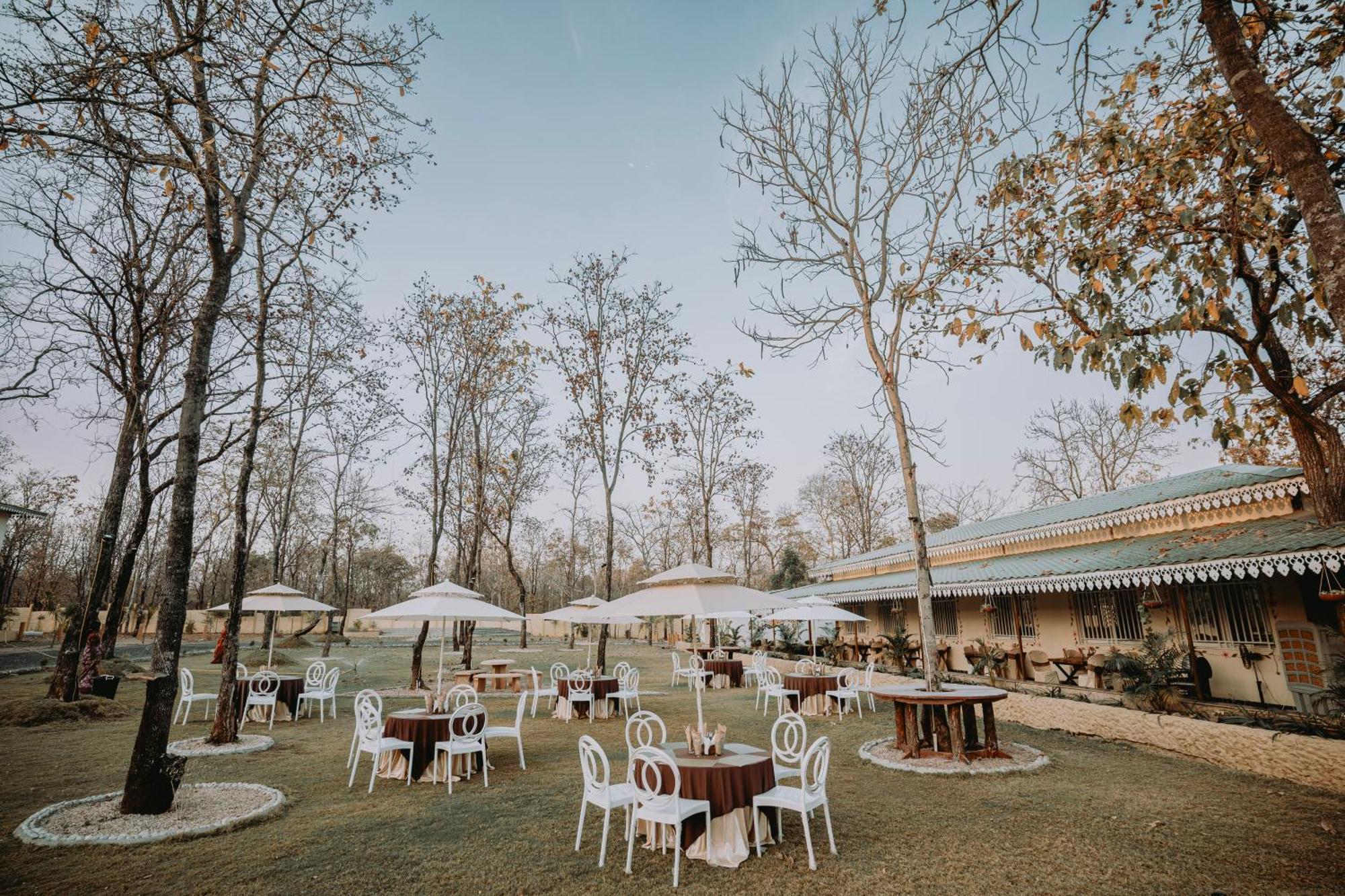 Palash The Jungle Resort Gondia Екстер'єр фото